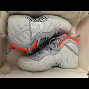 Nike little posite pro